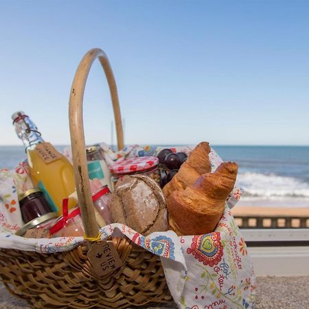 Liiiving In Porto - Luxury Beachfront Apartments ภายนอก รูปภาพ