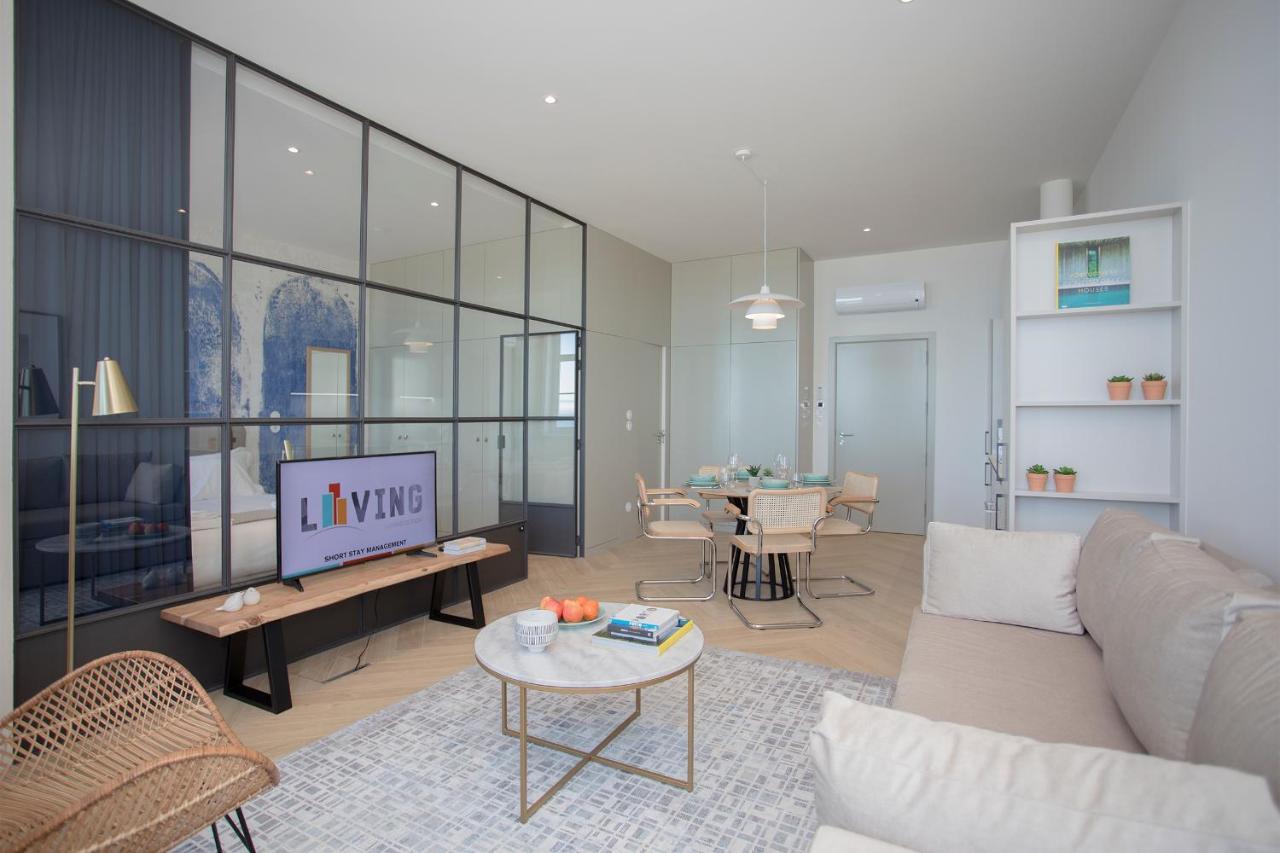 Liiiving In Porto - Luxury Beachfront Apartments ภายนอก รูปภาพ