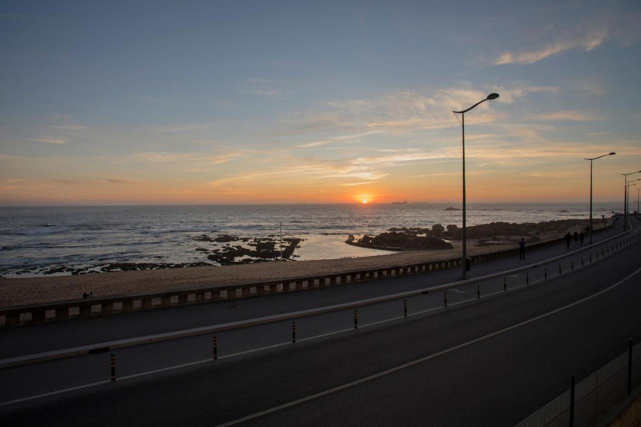 Liiiving In Porto - Luxury Beachfront Apartments ภายนอก รูปภาพ
