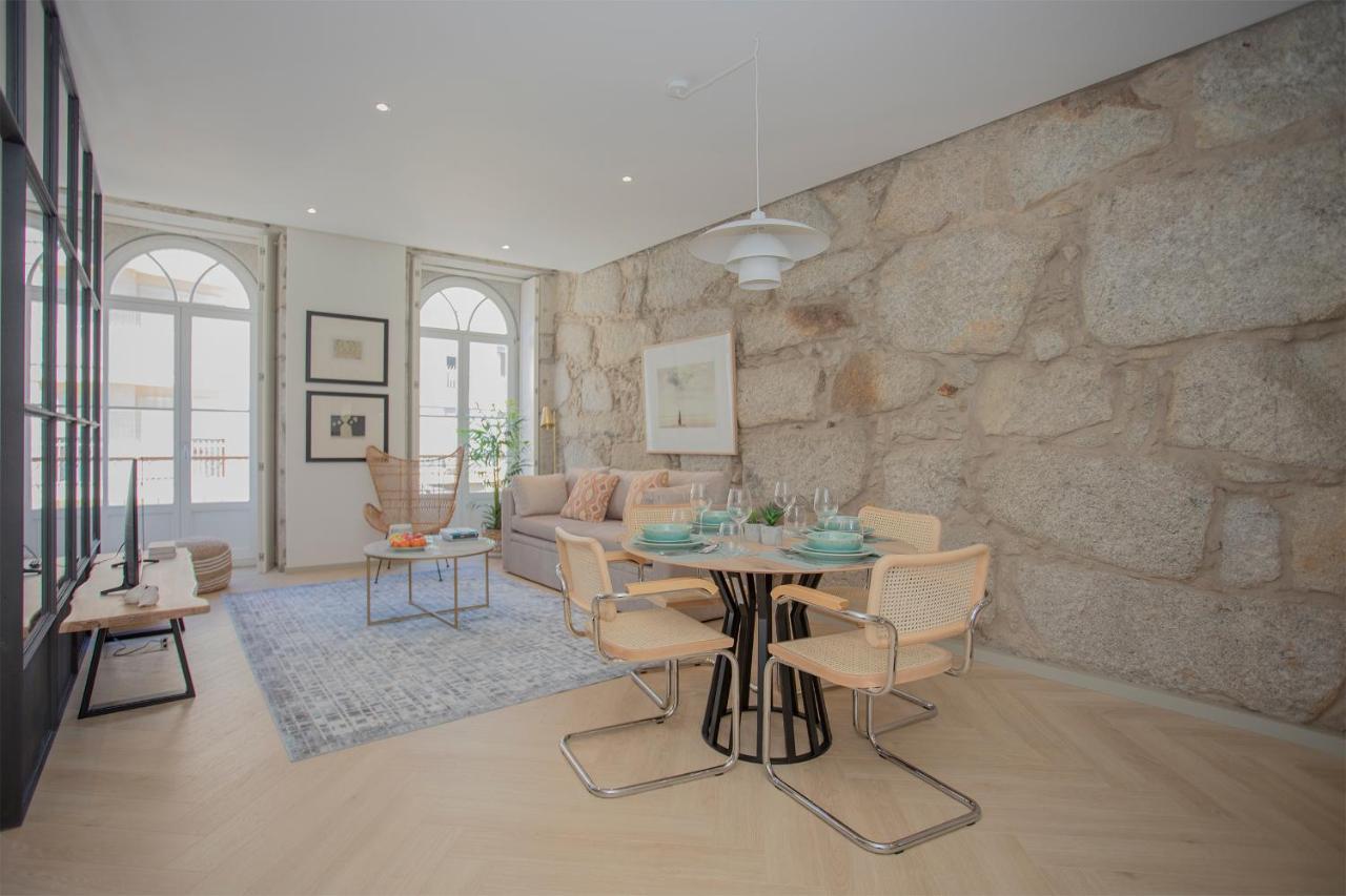 Liiiving In Porto - Luxury Beachfront Apartments ภายนอก รูปภาพ
