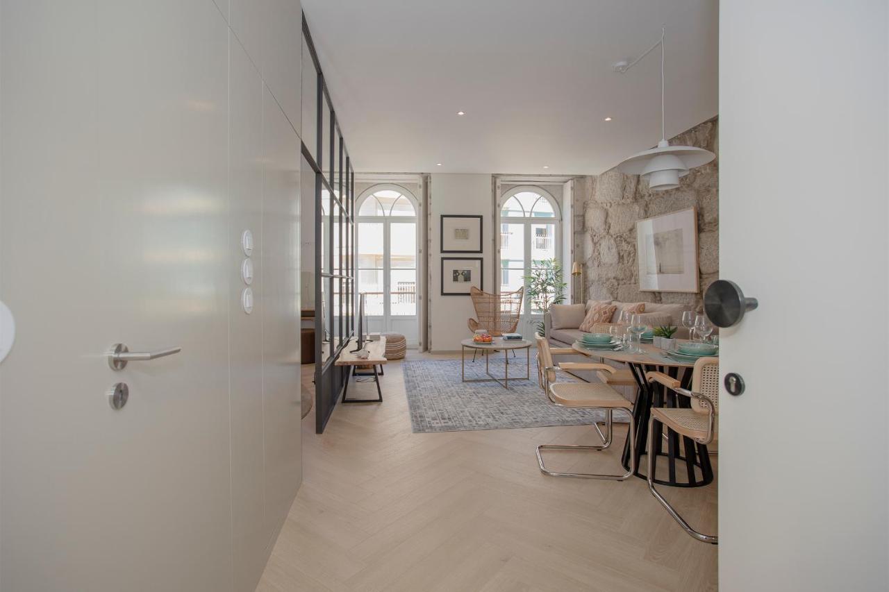 Liiiving In Porto - Luxury Beachfront Apartments ภายนอก รูปภาพ